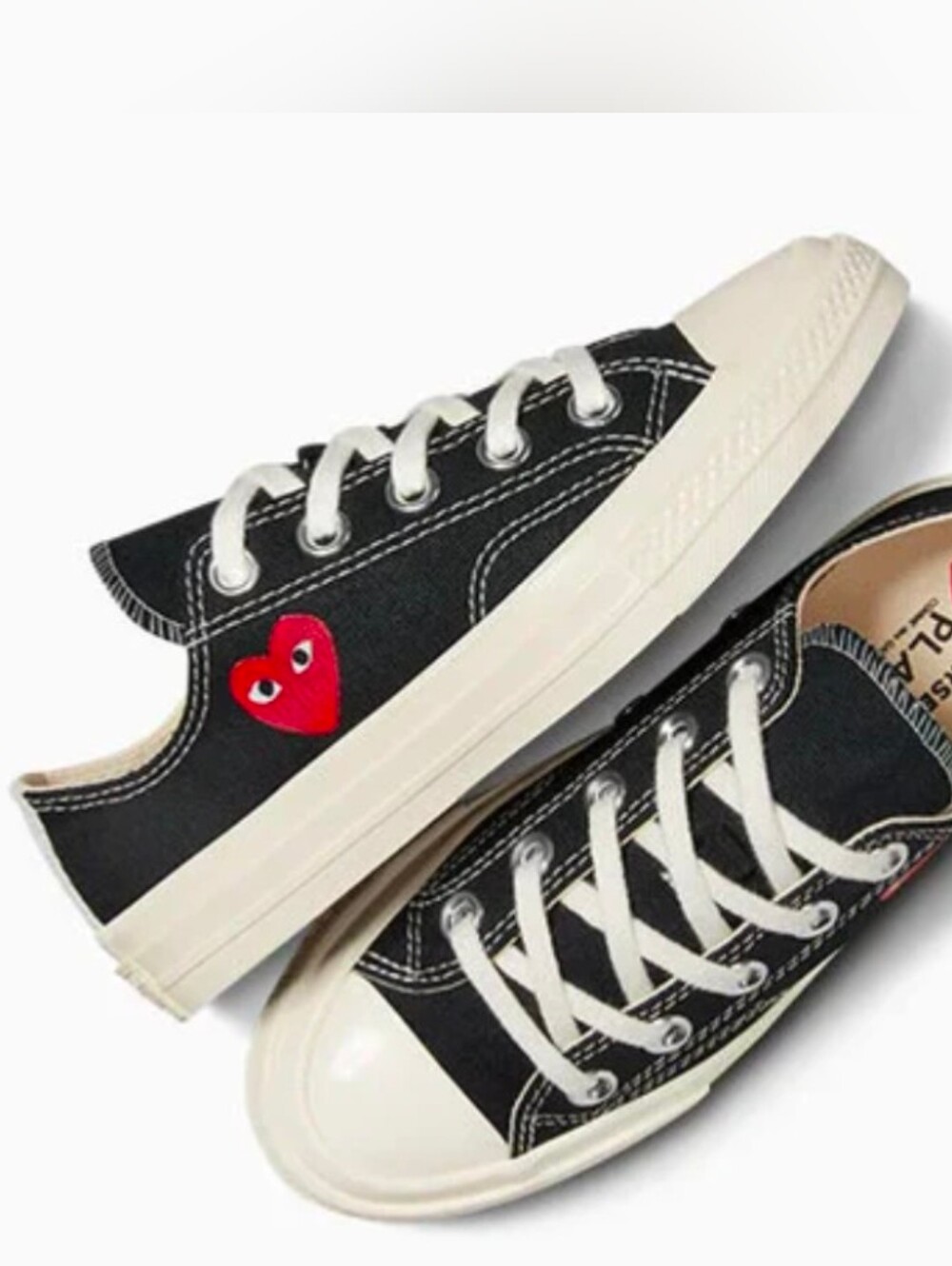 ❤️ Comme des Garçons Play x Converse Black Low-Top Sneakers with Red Heart ♥️